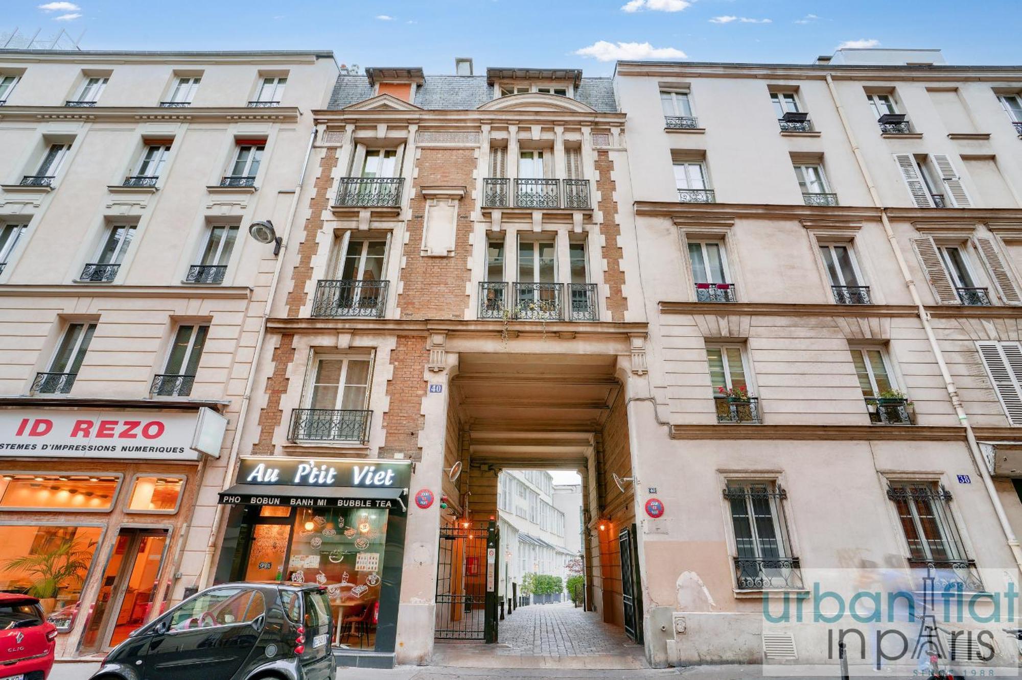 33 - Flat Av Des Champs-Elysees Paris Bagian luar foto